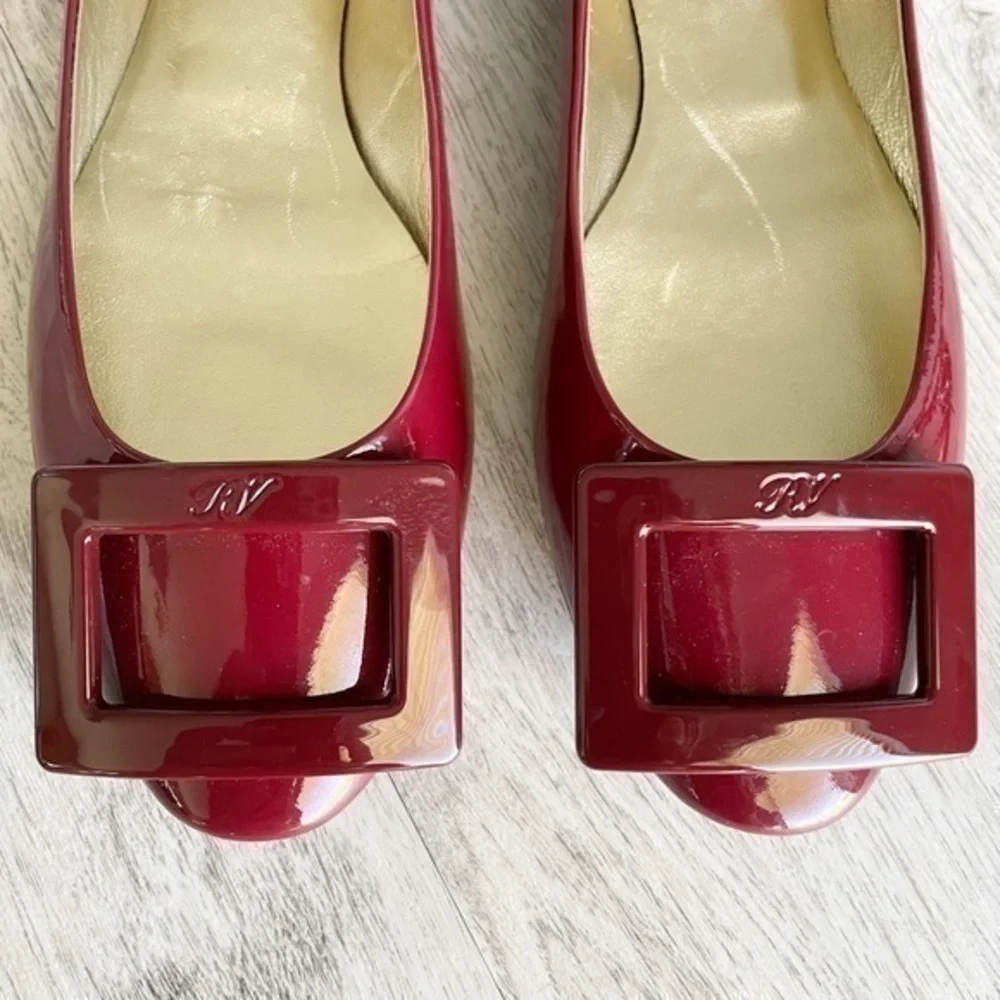 🆕 Roger Vivier Logo Buckle Patent Leather Ballet Flats Current Collection - Picture 7 of 16